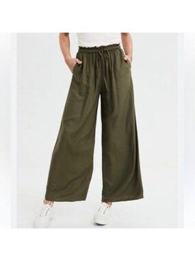 American Eagle Olive Green Wide Leg Cropped Pull On Pants XS